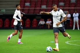 以及全队的 以及全队的